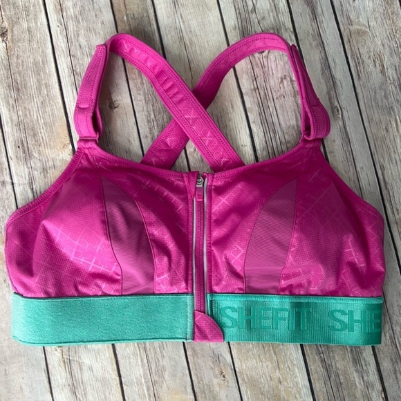 SHEFIT ULTIMATE SPORTS BRA
High Impact - Picture 15 of 16